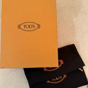 TOD'S shoe box with 2 dust covers